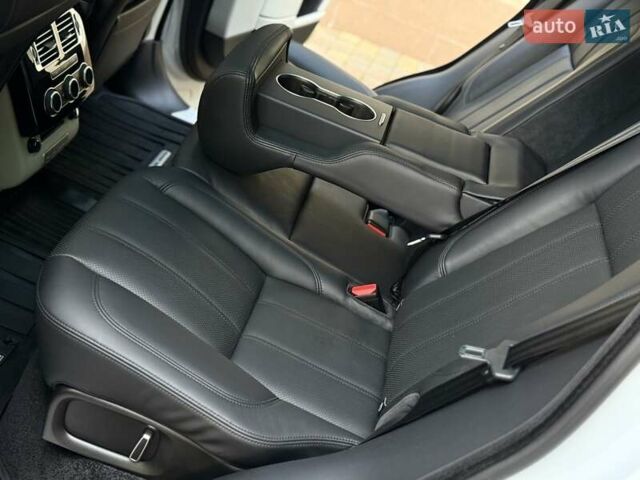 Білий Ленд Ровер Рендж Ровер, об'ємом двигуна 2.99 л та пробігом 180 тис. км за 39850 $, фото 65 на Automoto.ua