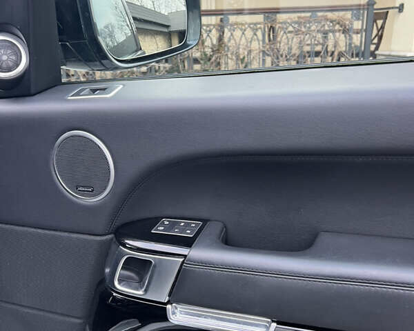 Белый Ленд Ровер Рендж Ровер, объемом двигателя 3 л и пробегом 170 тыс. км за 44500 $, фото 8 на Automoto.ua