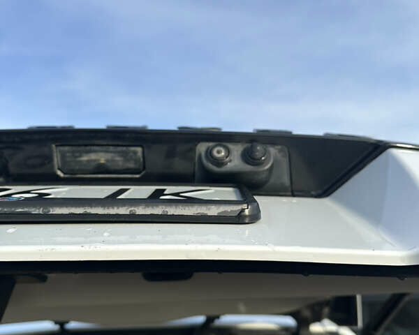 Білий Ленд Ровер Рендж Ровер, об'ємом двигуна 2.99 л та пробігом 245 тис. км за 50000 $, фото 42 на Automoto.ua