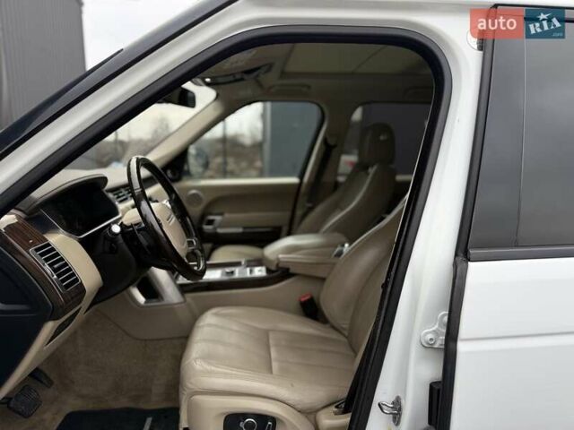 Белый Ленд Ровер Рендж Ровер, объемом двигателя 3 л и пробегом 173 тыс. км за 27900 $, фото 41 на Automoto.ua