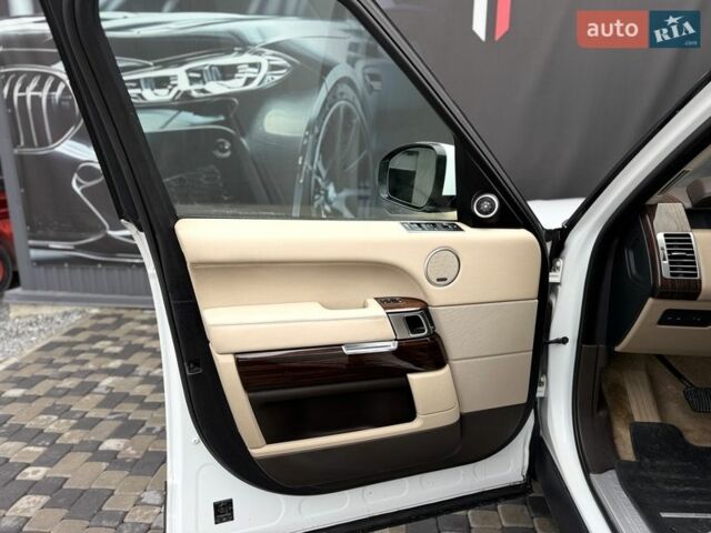 Білий Ленд Ровер Рендж Ровер, об'ємом двигуна 3 л та пробігом 173 тис. км за 27500 $, фото 32 на Automoto.ua