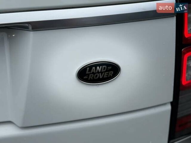 Белый Ленд Ровер Рендж Ровер, объемом двигателя 3 л и пробегом 173 тыс. км за 28400 $, фото 22 на Automoto.ua