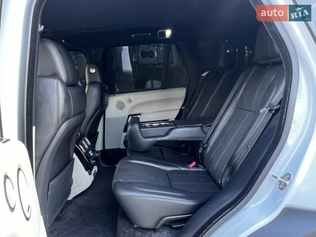 Білий Ленд Ровер Рендж Ровер, об'ємом двигуна 3 л та пробігом 120 тис. км за 34999 $, фото 62 на Automoto.ua