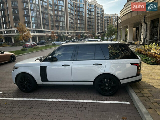 Белый Ленд Ровер Рендж Ровер, объемом двигателя 2.99 л и пробегом 159 тыс. км за 42000 $, фото 3 на Automoto.ua