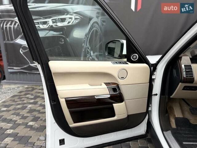 Белый Ленд Ровер Рендж Ровер, объемом двигателя 3 л и пробегом 173 тыс. км за 28400 $, фото 33 на Automoto.ua