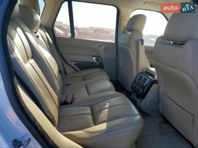 Белый Ленд Ровер Рендж Ровер, объемом двигателя 3 л и пробегом 142 тыс. км за 18100 $, фото 9 на Automoto.ua