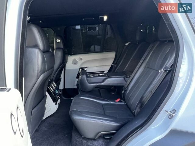 Білий Ленд Ровер Рендж Ровер, об'ємом двигуна 3 л та пробігом 120 тис. км за 34999 $, фото 63 на Automoto.ua