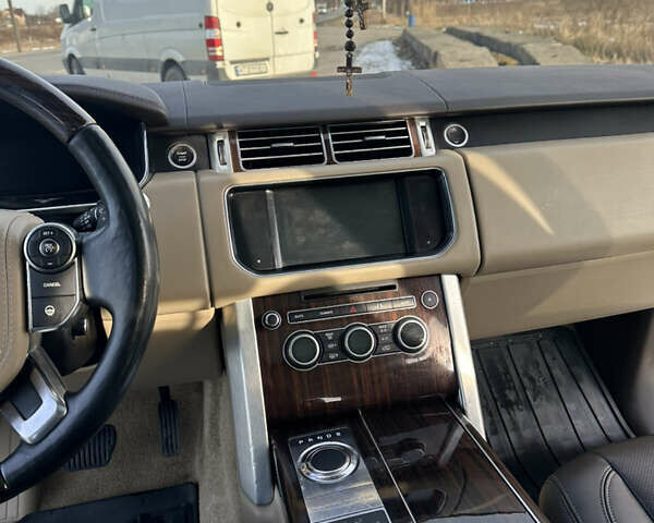 Білий Ленд Ровер Рендж Ровер, об'ємом двигуна 2.99 л та пробігом 245 тис. км за 50000 $, фото 51 на Automoto.ua