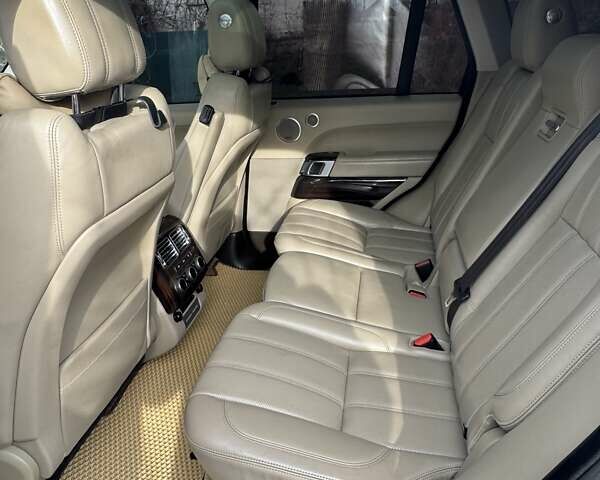 Білий Ленд Ровер Рендж Ровер, об'ємом двигуна 2.99 л та пробігом 190 тис. км за 40000 $, фото 11 на Automoto.ua