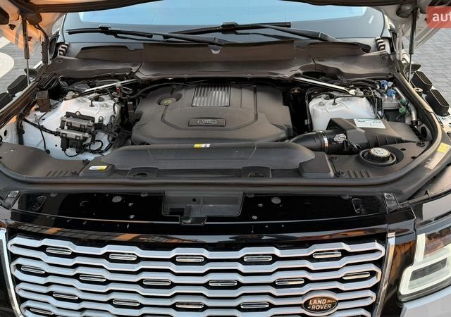 Белый Ленд Ровер Рендж Ровер, объемом двигателя 2.99 л и пробегом 187 тыс. км за 45000 $, фото 17 на Automoto.ua