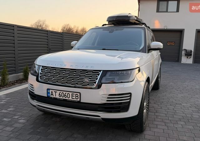 Белый Ленд Ровер Рендж Ровер, объемом двигателя 2.99 л и пробегом 187 тыс. км за 45000 $, фото 6 на Automoto.ua