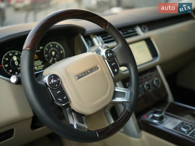 Білий Ленд Ровер Рендж Ровер, об'ємом двигуна 3 л та пробігом 217 тис. км за 40000 $, фото 12 на Automoto.ua