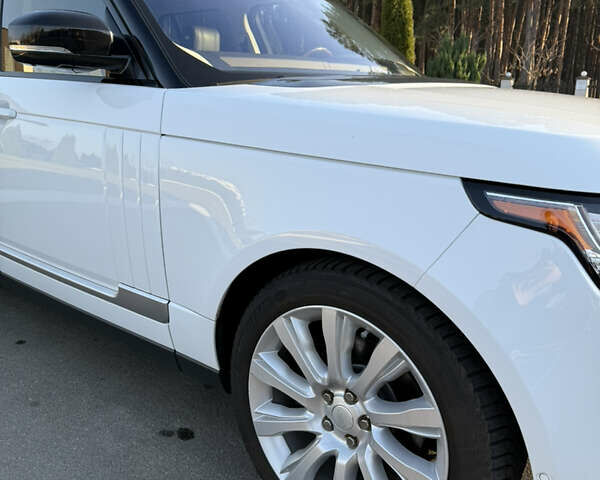 Белый Ленд Ровер Рендж Ровер, объемом двигателя 2.99 л и пробегом 146 тыс. км за 37700 $, фото 6 на Automoto.ua