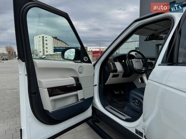 Белый Ленд Ровер Рендж Ровер, объемом двигателя 4.4 л и пробегом 115 тыс. км за 47950 $, фото 42 на Automoto.ua