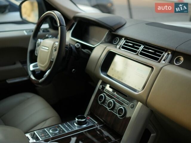 Білий Ленд Ровер Рендж Ровер, об'ємом двигуна 3 л та пробігом 217 тис. км за 40000 $, фото 7 на Automoto.ua