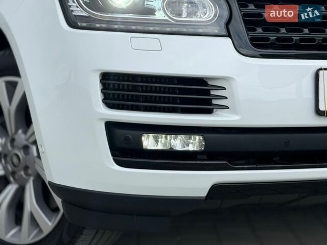 Белый Ленд Ровер Рендж Ровер, объемом двигателя 4.4 л и пробегом 115 тыс. км за 47950 $, фото 5 на Automoto.ua