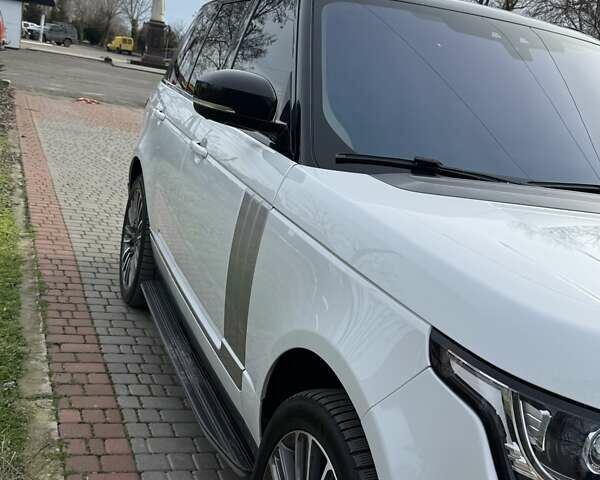 Білий Ленд Ровер Рендж Ровер, об'ємом двигуна 2.99 л та пробігом 190 тис. км за 40000 $, фото 2 на Automoto.ua