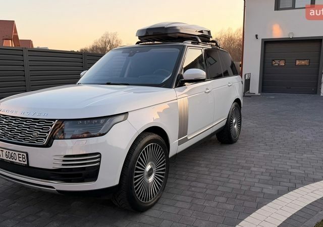 Белый Ленд Ровер Рендж Ровер, объемом двигателя 2.99 л и пробегом 187 тыс. км за 45000 $, фото 1 на Automoto.ua
