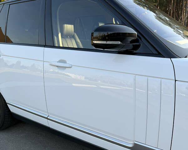 Білий Ленд Ровер Рендж Ровер, об'ємом двигуна 2.99 л та пробігом 146 тис. км за 37000 $, фото 7 на Automoto.ua