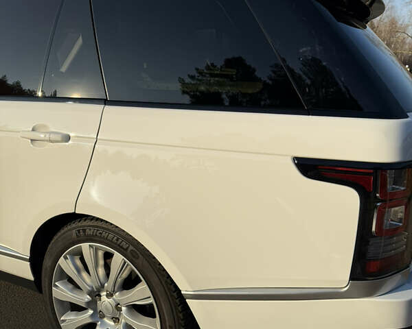 Білий Ленд Ровер Рендж Ровер, об'ємом двигуна 2.99 л та пробігом 146 тис. км за 37000 $, фото 11 на Automoto.ua