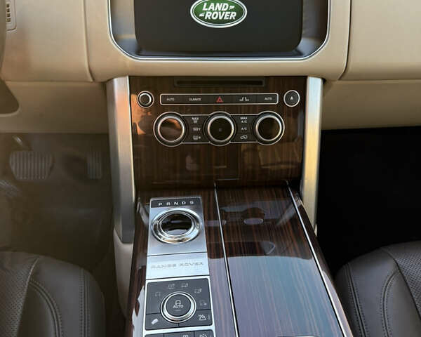 Білий Ленд Ровер Рендж Ровер, об'ємом двигуна 2.99 л та пробігом 146 тис. км за 37000 $, фото 28 на Automoto.ua