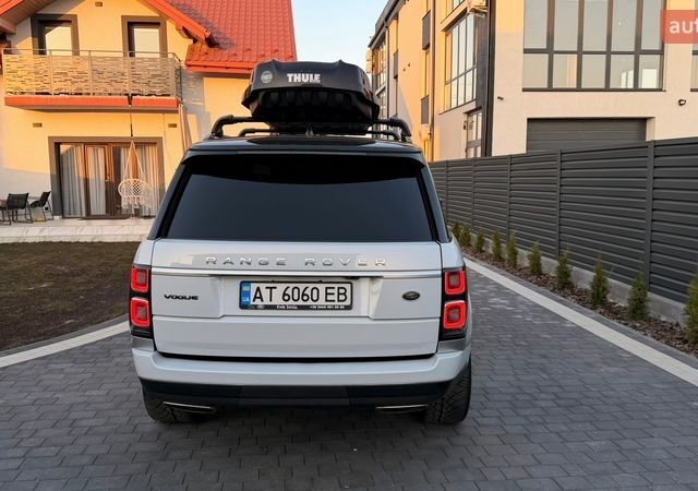 Белый Ленд Ровер Рендж Ровер, объемом двигателя 2.99 л и пробегом 187 тыс. км за 45000 $, фото 7 на Automoto.ua