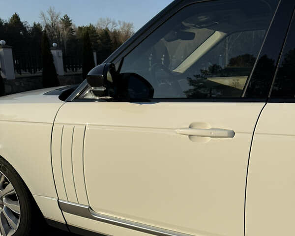 Білий Ленд Ровер Рендж Ровер, об'ємом двигуна 2.99 л та пробігом 146 тис. км за 37000 $, фото 13 на Automoto.ua