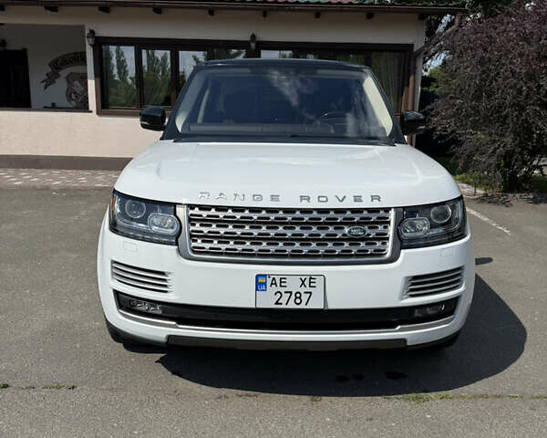 Белый Ленд Ровер Рендж Ровер, объемом двигателя 3 л и пробегом 146 тыс. км за 39000 $, фото 1 на Automoto.ua