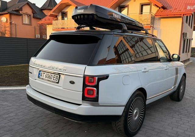 Белый Ленд Ровер Рендж Ровер, объемом двигателя 2.99 л и пробегом 187 тыс. км за 45000 $, фото 3 на Automoto.ua