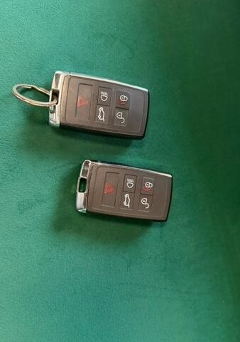 Белый Ленд Ровер Рендж Ровер, объемом двигателя 2.99 л и пробегом 187 тыс. км за 45000 $, фото 25 на Automoto.ua