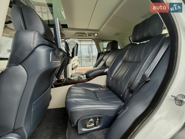 Белый Ленд Ровер Рендж Ровер, объемом двигателя 4.4 л и пробегом 115 тыс. км за 47950 $, фото 36 на Automoto.ua