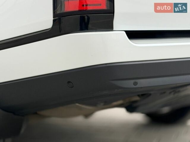 Белый Ленд Ровер Рендж Ровер, объемом двигателя 4.4 л и пробегом 115 тыс. км за 47950 $, фото 25 на Automoto.ua
