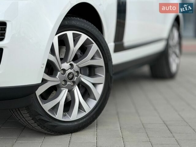 Белый Ленд Ровер Рендж Ровер, объемом двигателя 4.4 л и пробегом 115 тыс. км за 47950 $, фото 12 на Automoto.ua