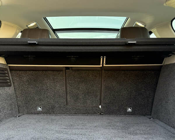 Белый Ленд Ровер Рендж Ровер, объемом двигателя 2.99 л и пробегом 146 тыс. км за 37700 $, фото 58 на Automoto.ua