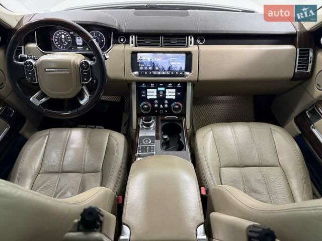 Белый Ленд Ровер Рендж Ровер, объемом двигателя 2.99 л и пробегом 194 тыс. км за 37000 $, фото 33 на Automoto.ua