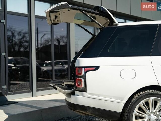 Белый Ленд Ровер Рендж Ровер, объемом двигателя 3 л и пробегом 103 тыс. км за 56900 $, фото 6 на Automoto.ua