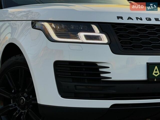 Білий Ленд Ровер Рендж Ровер, об'ємом двигуна 4.37 л та пробігом 105 тис. км за 64999 $, фото 13 на Automoto.ua