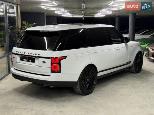 Білий Ленд Ровер Рендж Ровер, об'ємом двигуна 5 л та пробігом 82 тис. км за 54500 $, фото 14 на Automoto.ua