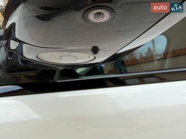 Білий Ленд Ровер Рендж Ровер, об'ємом двигуна 3 л та пробігом 152 тис. км за 41000 $, фото 26 на Automoto.ua