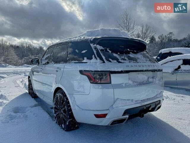 Білий Ленд Ровер Рендж Ровер, об'ємом двигуна 3 л та пробігом 145 тис. км за 14500 $, фото 2 на Automoto.ua