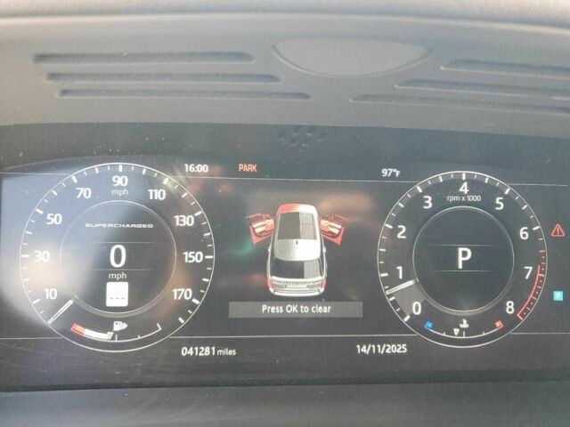 Белый Ленд Ровер Рендж Ровер, объемом двигателя 0 л и пробегом 41 тыс. км за 14000 $, фото 8 на Automoto.ua