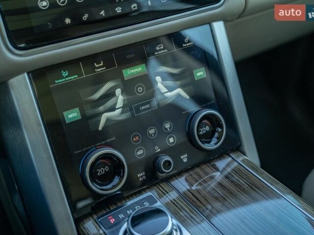 Белый Ленд Ровер Рендж Ровер, объемом двигателя 3 л и пробегом 103 тыс. км за 56900 $, фото 29 на Automoto.ua