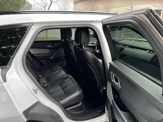 Белый Ленд Ровер Рендж Ровер, объемом двигателя 3 л и пробегом 37 тыс. км за 11300 $, фото 5 на Automoto.ua