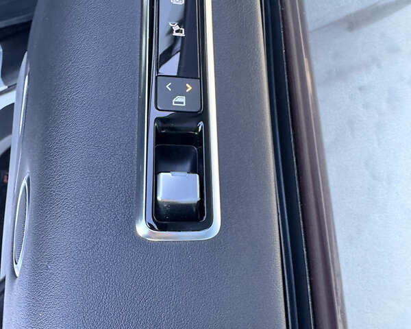 Белый Ленд Ровер Рендж Ровер, объемом двигателя 3 л и пробегом 74 тыс. км за 56000 $, фото 27 на Automoto.ua