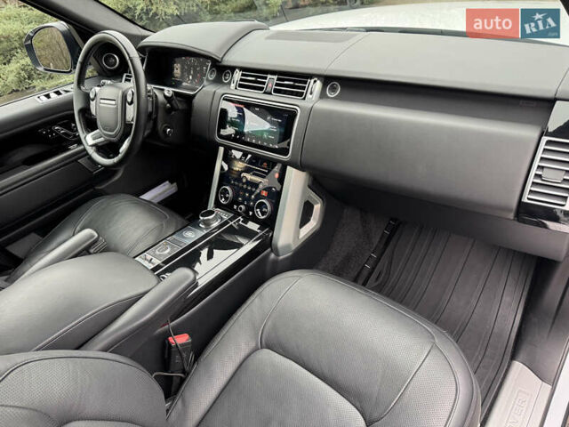 Белый Ленд Ровер Рендж Ровер, объемом двигателя 3 л и пробегом 70 тыс. км за 59000 $, фото 30 на Automoto.ua