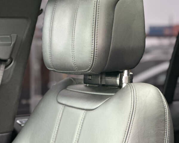 Белый Ленд Ровер Рендж Ровер, объемом двигателя 2.99 л и пробегом 92 тыс. км за 57900 $, фото 20 на Automoto.ua