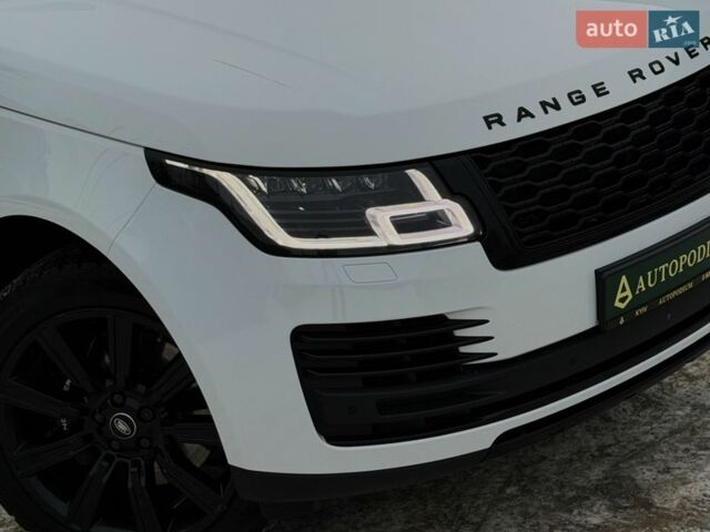 Білий Ленд Ровер Рендж Ровер, об'ємом двигуна 4.37 л та пробігом 105 тис. км за 64999 $, фото 14 на Automoto.ua