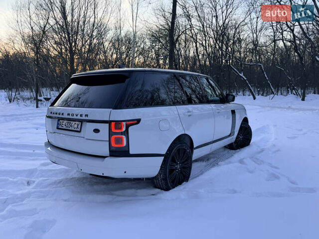Белый Ленд Ровер Рендж Ровер, объемом двигателя 3 л и пробегом 73 тыс. км за 55000 $, фото 16 на Automoto.ua