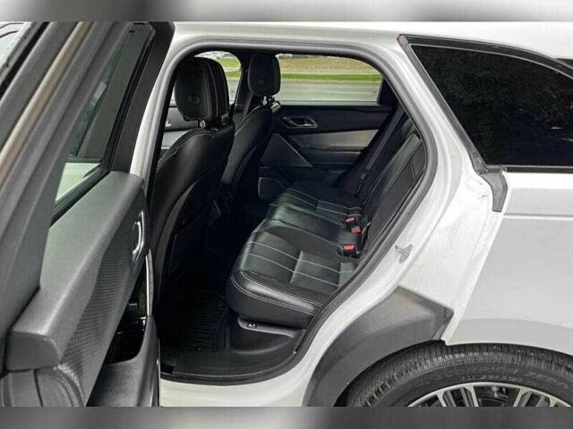 Белый Ленд Ровер Рендж Ровер, объемом двигателя 3 л и пробегом 37 тыс. км за 11300 $, фото 7 на Automoto.ua