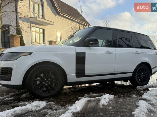 Белый Ленд Ровер Рендж Ровер, объемом двигателя 3 л и пробегом 99 тыс. км за 46000 $, фото 2 на Automoto.ua